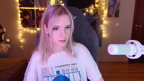 Mariko online show from December 20, 2024, 2:38 pm