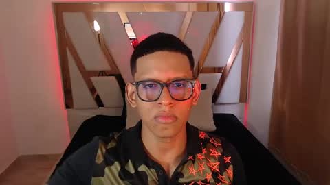 mark and coral online show from February 2, 2025, 7:46 pm