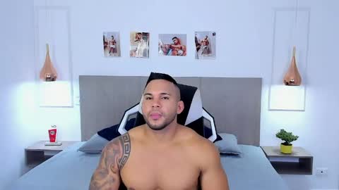 _matthew_santos_ online show from May 10, 2026, 12:49 am