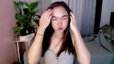 _maureen_ online show from January 7, 2026, 11:45 am