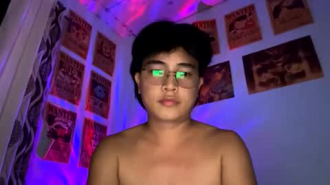 Snapshot of _maxurbate chatting on January 6, 2026, 4:32 pm MAX Dont forget to follow online show from January 6, 2026, 4:32 pm