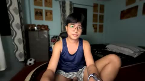 Snapshot of _maxurbate chatting on January 11, 2026, 6:13 pm MAX Dont forget to follow online show from January 11, 2026, 6:13 pm