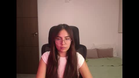 Snapshot of _maxxx1_ chatting on June 10, 2026, 1:50 am max and abby online show from June 10, 2026, 1:50 am