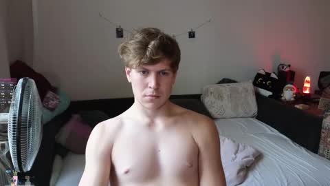  Medaed20  online show from October 10, 2025, 1:32 pm