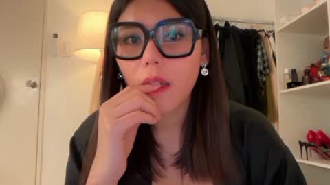 Snapshot of _meganvalle chatting on June 11, 2026, 12:32 am Megan online show from June 11, 2026, 12:32 am