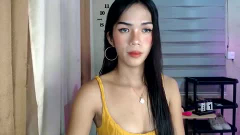 Snapshot of _mellyxxx chatting on May 12, 2026, 10:12 am Melly online show from May 12, 2026, 10:12 am