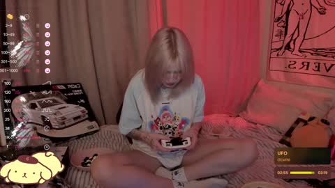 Snapshot of _meowmiko__ chatting on January 3, 2025, 10:40 pm miko3 online show from January 3, 2025, 10:40 pm