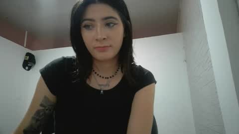 Mia-foster online show from November 15, 2025, 7:54 pm