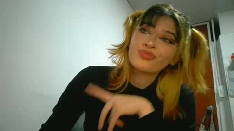 Snapshot of _mia_foster1 chatting on March 4, 2026, 11:55 pm Mia-foster online show from March 4, 2026, 11:55 pm