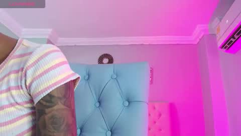 Paula online show from February 21, 2026, 11:11 am