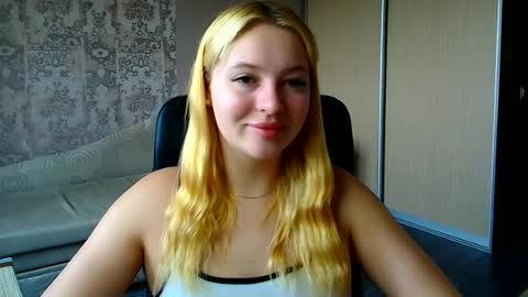 Snapshot of _mila_la_ chatting on June 29, 2026, 10:15 am Melanie online show from June 29, 2026, 10:15 am