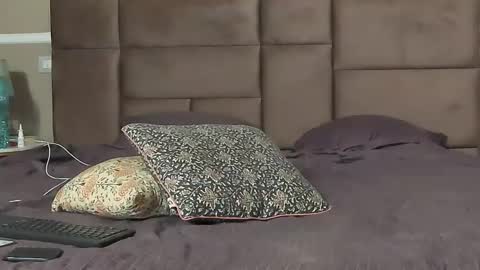 AstrideVonTeese online show from February 4, 2025, 9:10 pm