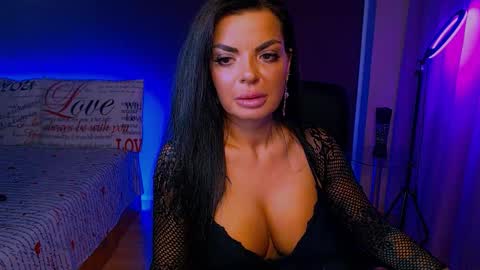 Milani online show from September 23, 2025, 5:38 pm