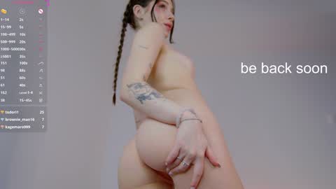 Snapshot of _milen_a chatting on February 3, 2025, 12:47 pm Milena online show from February 3, 2025, 12:47 pm