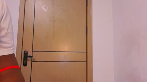 Mimi online show from April 10, 2026, 2:55 pm