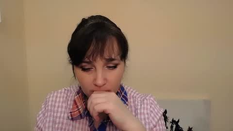 Snapshot of _miranda_sun chatting on December 4, 2024, 12:25 pm Miranda online show from December 4, 2024, 12:25 pm