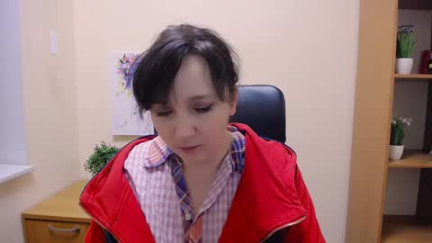 Snapshot of _miranda_sun chatting on January 13, 2025, 7:32 am Miranda online show from January 13, 2025, 7:32 am