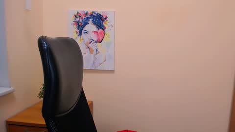 Snapshot of _miranda_sun chatting on February 5, 2025, 10:19 am Miranda online show from February 5, 2025, 10:19 am