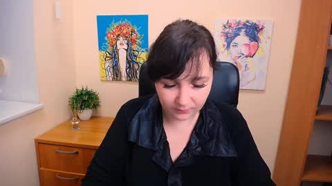 Snapshot of _miranda_sun chatting on March 1, 2025, 12:23 pm Miranda online show from March 1, 2025, 12:23 pm