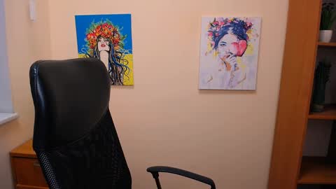 Snapshot of _miranda_sun chatting on March 7, 2025, 3:28 pm Miranda online show from March 7, 2025, 3:28 pm