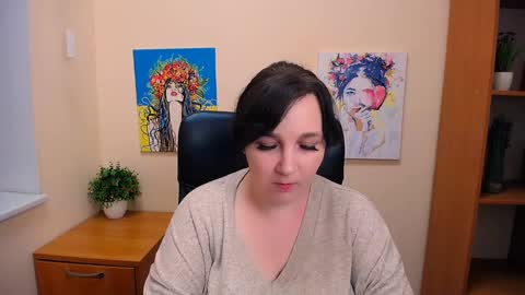 Snapshot of _miranda_sun chatting on March 12, 2025, 12:15 pm Miranda online show from March 12, 2025, 12:15 pm