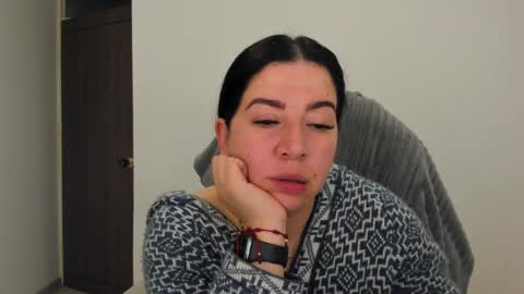 _miss_coco_ online show from September 21, 2025, 11:50 pm