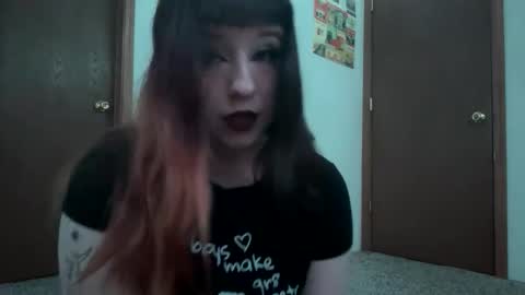 _miss_marie_ online show from November 18, 2025, 8:46 pm
