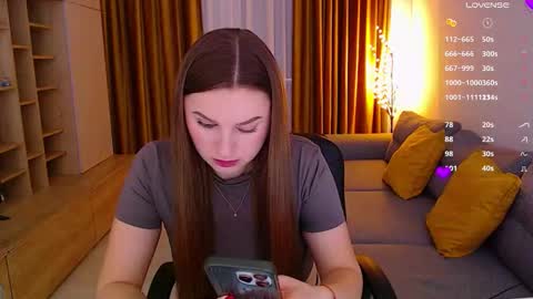 Mia online show from January 6, 2026, 8:29 am