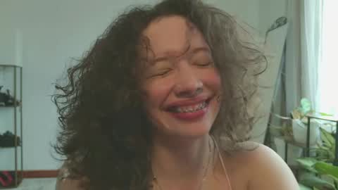 Snapshot of _missmariaa_ chatting on June 5, 2026, 6:24 pm Mara Independent model online show from June 5, 2026, 6:24 pm