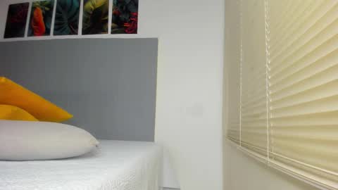 _molly_rosse_ online show from January 16, 2026, 12:31 pm