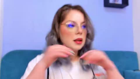 Snapshot of _mooncake chatting on March 5, 2026, 7:37 am Fiona online show from March 5, 2026, 7:37 am