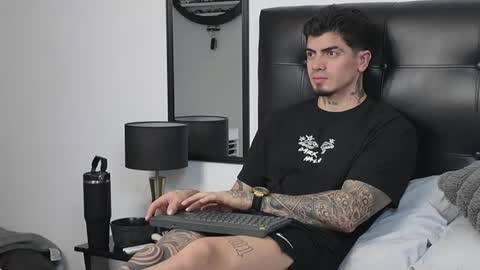 _mrcock_ online show from May 28, 2026, 5:49 am
