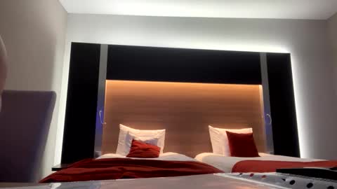 Snapshot of _muestroverga chatting on March 23, 2026, 9:52 pm _muestroverga online show from March 23, 2026, 9:52 pm
