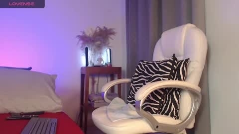 Snapshot of _naia_ross1 chatting on April 26, 2026, 9:12 pm Naia Ross online show from April 26, 2026, 9:12 pm