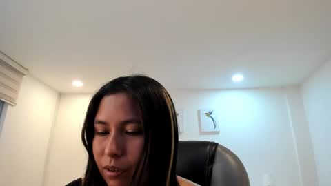 Natalie online show from February 5, 2025, 3:02 am