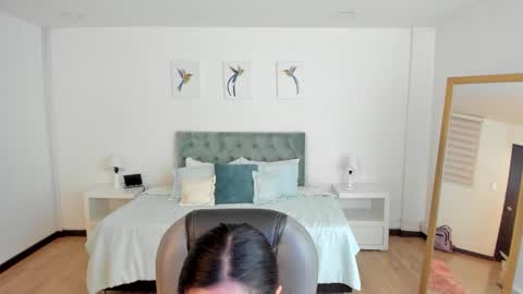 Natalie online show from October 2, 2025, 3:24 am