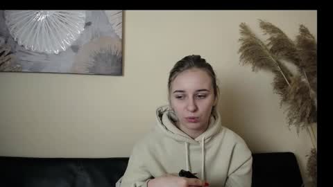 Snapshot of _nicole_new chatting on November 13, 2025, 1:10 pm Nica online show from November 13, 2025, 1:10 pm