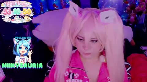 niiky online show from May 11, 2026, 7:11 pm