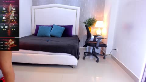  peach1  online show from January 28, 2025, 2:21 pm