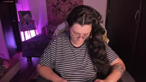 Snapshot of _peach__ chatting on July 12, 2026, 4:25 am violeta ig online show from July 12, 2026, 4:25 am