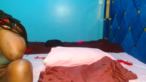 Snapshot of _peach_p chatting on March 3, 2025, 12:05 pm Peach online show from March 3, 2025, 12:05 pm