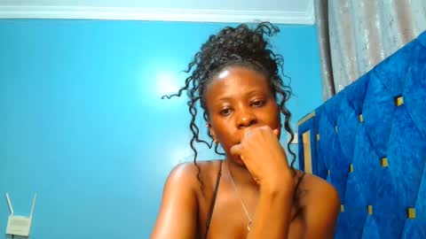 Snapshot of _peach_p chatting on March 6, 2025, 7:03 am Peach online show from March 6, 2025, 7:03 am