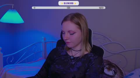 Snapshot of _penisflytrap_ chatting on February 25, 2026, 4:33 am Viktoria online show from February 25, 2026, 4:33 am