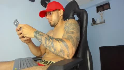Snapshot of _poseidon1_ chatting on March 1, 2025, 10:10 pm Poseidon online show from March 1, 2025, 10:10 pm