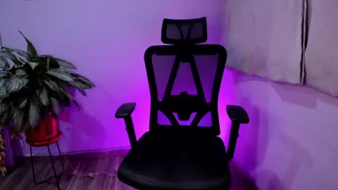Snapshot of _purplecherry_ chatting on June 12, 2026, 3:16 am Cherr online show from June 12, 2026, 3:16 am