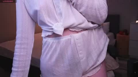 Rina online show from April 11, 2026, 7:45 am