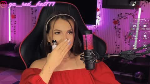 Snapshot of _red_hat_7 chatting on April 2, 2026, 5:21 pm -RED HAT- online show from April 2, 2026, 5:21 pm