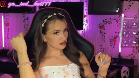 Snapshot of _red_hat_7 chatting on April 4, 2026, 5:32 pm -RED HAT- online show from April 4, 2026, 5:32 pm