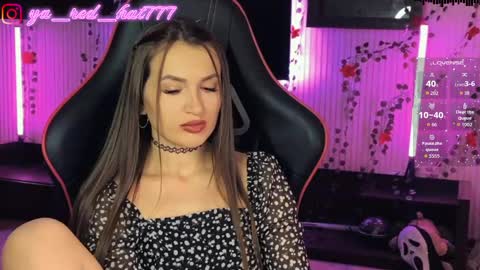 Snapshot of _red_hat_7 chatting on April 13, 2026, 5:51 pm -RED HAT- online show from April 13, 2026, 5:51 pm