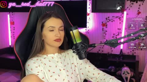 Snapshot of _red_hat_7 chatting on April 15, 2026, 6:15 pm -RED HAT- online show from April 15, 2026, 6:15 pm